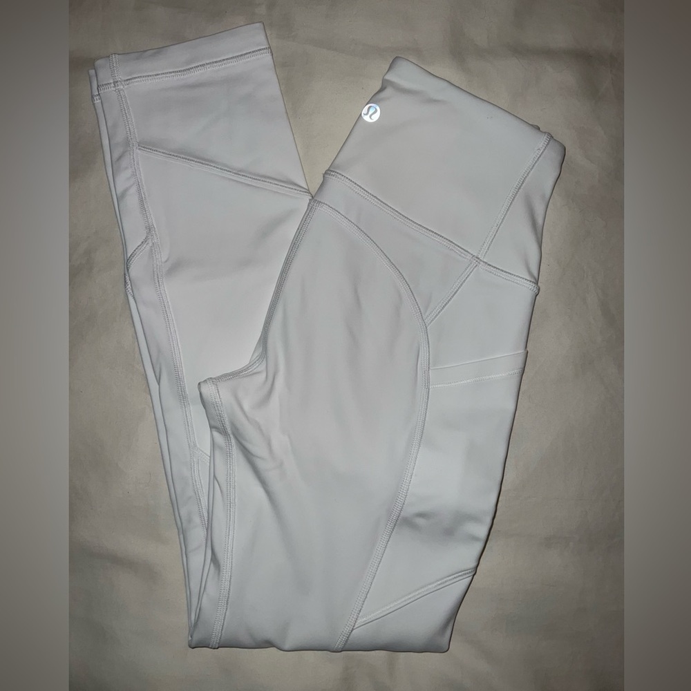 Lululemon Cropped White Leggings (CA 35801)- Size 4